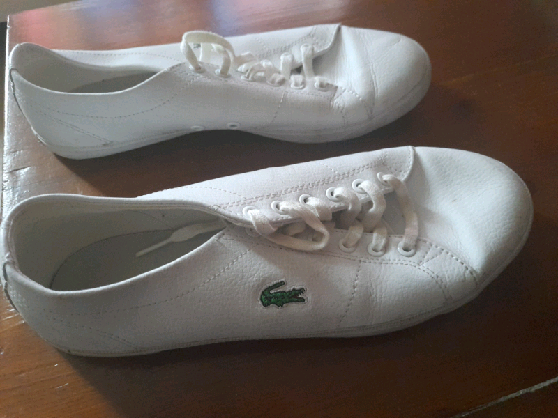 lacoste leather pumps